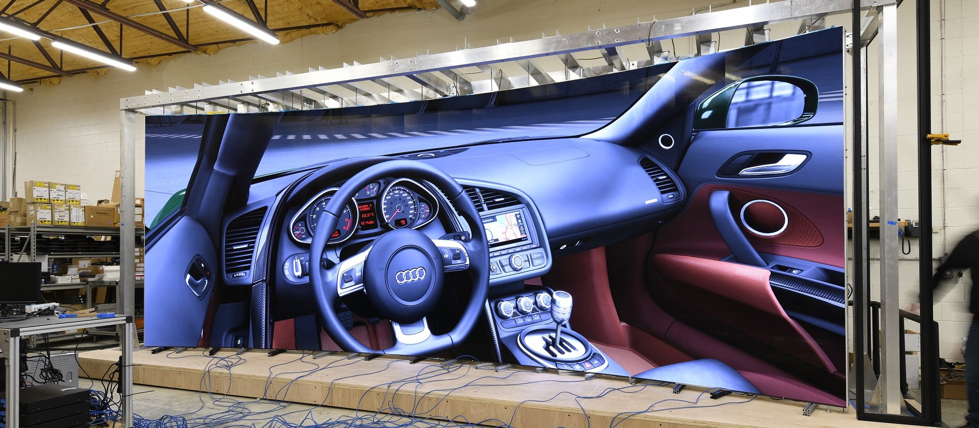 IGI-Curved-Mobile-Sony-Canvas-LED-Video-Wall